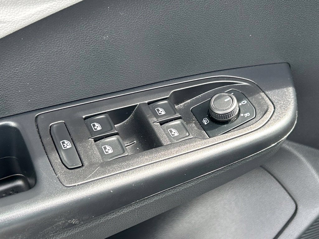 Used 2024 Volkswagen Taos S AWD/4WD image 19