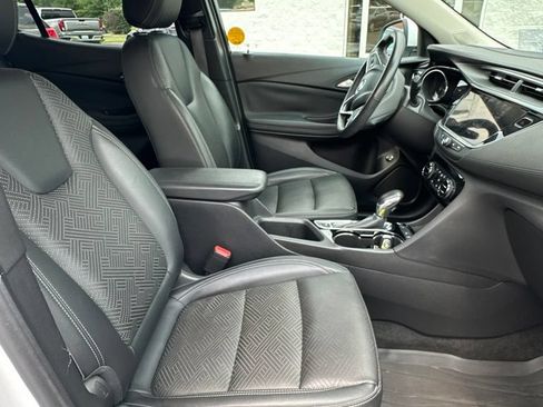 Used 2022 Buick Encore GX Essence w/ Advanced Technology Package FWD image 12