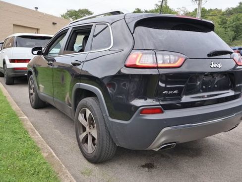 Used 2019 Jeep Cherokee Limited AWD/4WD image 3