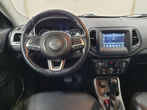 Used 2020 Jeep Compass Latitude AWD/4WD image 22