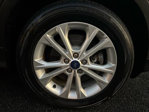 Used 2018 Ford Escape SEL image 26