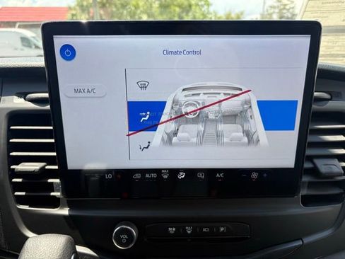 New 2025 Ford Transit 250 148 Medium Roof image 15