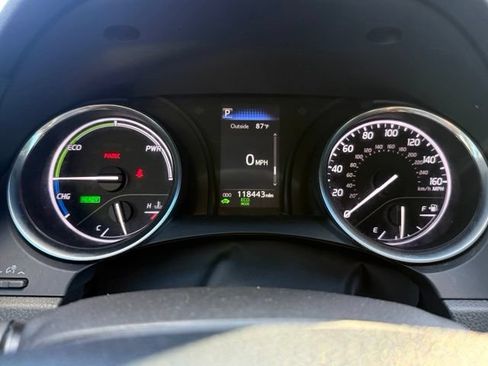 Used 2018 Toyota Camry LE FWD image 15