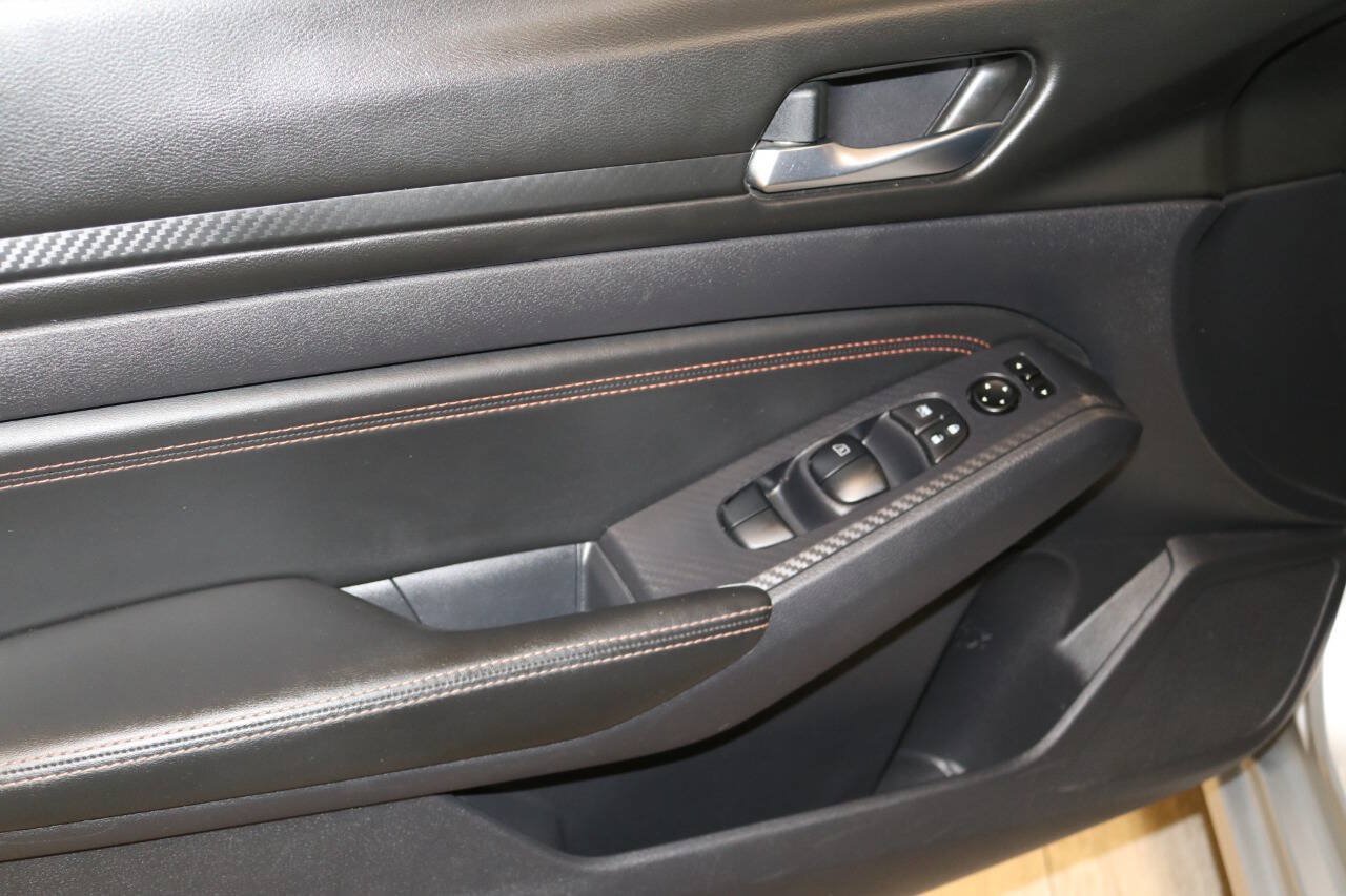 Used 2019 Nissan Altima 2.5 SR AWD/4WD image 61