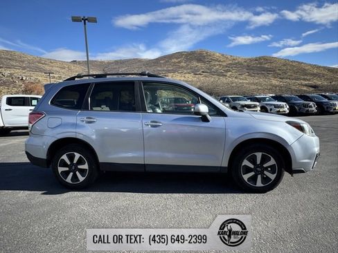 Used 2017 Subaru Forester 2.5i Premium w/ All-Weather Package image 3