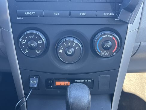 Used 2010 Toyota Corolla LE image 17