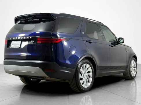 Used 2023 Land Rover Discovery S AWD/4WD image 5