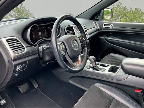 Used 2021 Jeep Grand Cherokee Laredo X AWD/4WD image 12