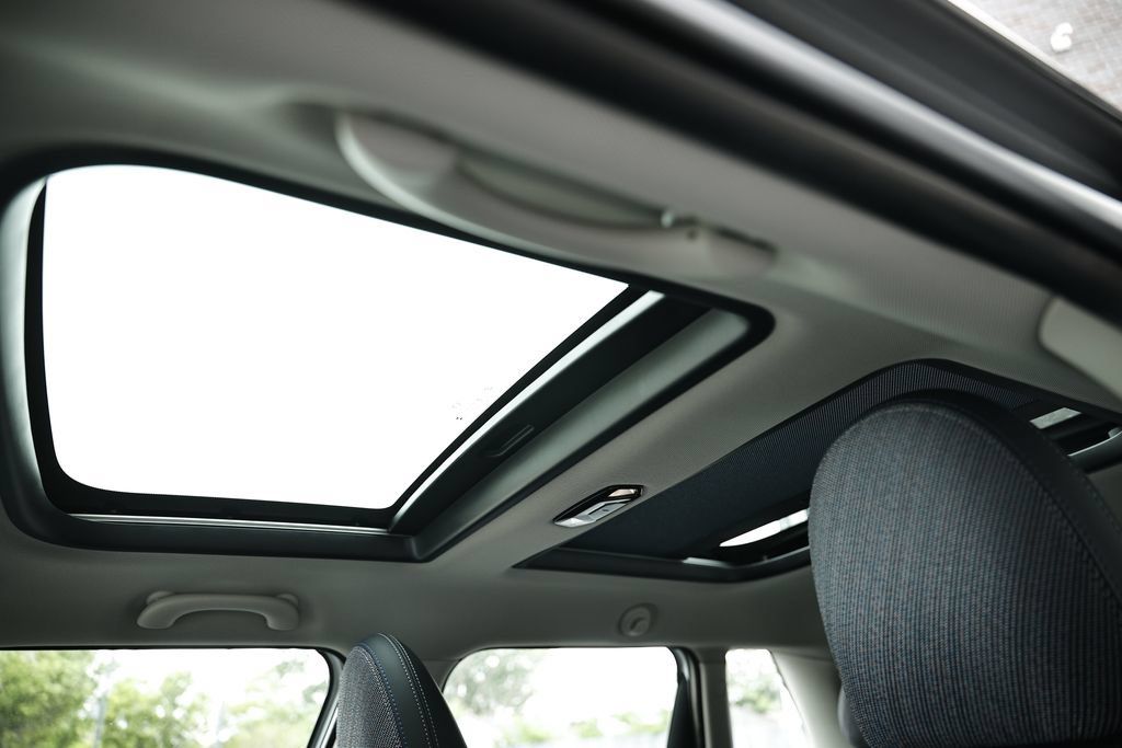 New 2026 MINI Cooper 4-Door Hardtop FWD image 19