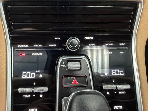 Used 2018 Porsche Panamera 4 AWD/4WD image 56