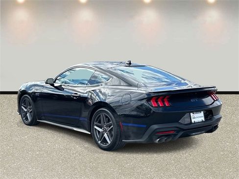Used 2024 Ford Mustang GT Premium image 7