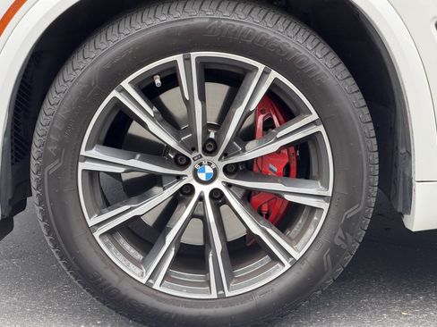 Used 2023 BMW X5 xDrive40i w/ Executive Package AWD/4WD image 30