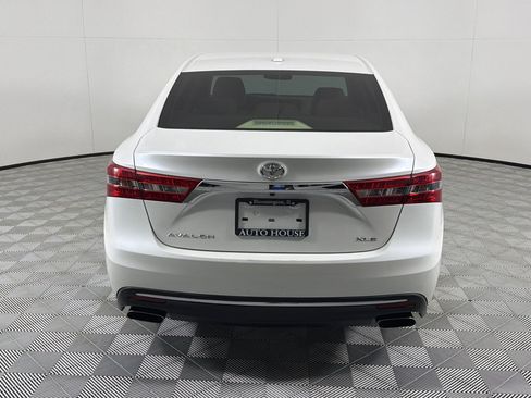 Used 2016 Toyota Avalon XLE Premium FWD image 6