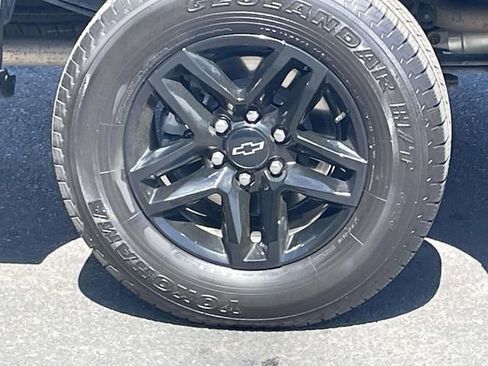 Used 2024 Chevrolet Silverado 1500 LT Trail Boss w/ Convenience Package II image 34