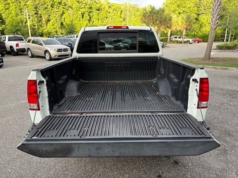 Used 2015 Nissan Titan SV RWD image 34