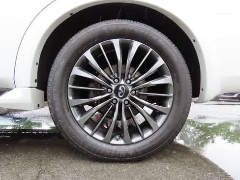 Used 2021 INFINITI QX80 Premium Select w/ All-Season Package AWD/4WD image 9