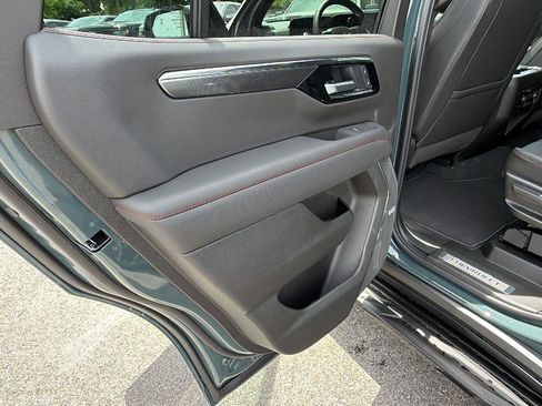New 2026 Chevrolet Tahoe RST RWD image 17