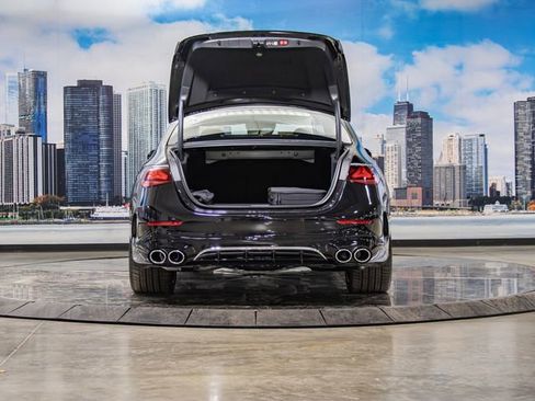 Used 2026 Mercedes-Benz E 53 AMG e 4MATIC Sedan image 12