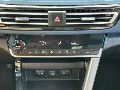 Used 2022 Kia Seltos S AWD/4WD image 27