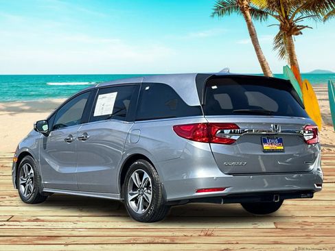 Used 2019 Honda Odyssey Touring image 4