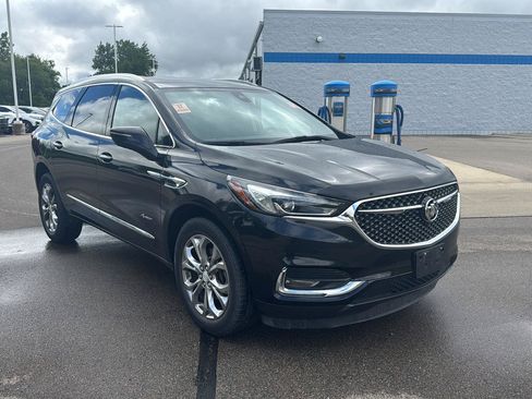 Used 2019 Buick Enclave Avenir w/ Avenir Technology Package AWD/4WD image 5