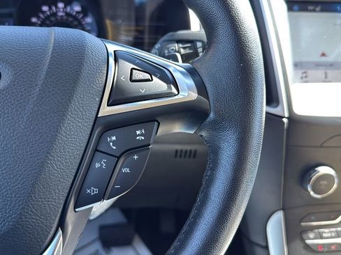 Used 2019 Ford Edge SEL w/ Equipment Group 201A image 33