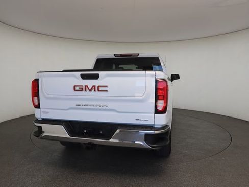 Used 2023 GMC Sierra 1500 SLE AWD/4WD image 18