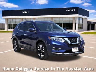 Used 2020 Nissan Rogue SV w/ Premium Package