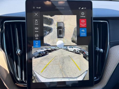 New 2026 Volvo XC60 T8 Ultra w/ Protection Package Premier AWD/4WD image 15