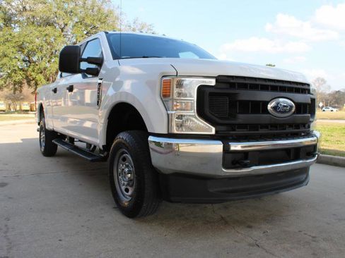 Used 2021 Ford F250 XL w/ Power Equipment Group image 5