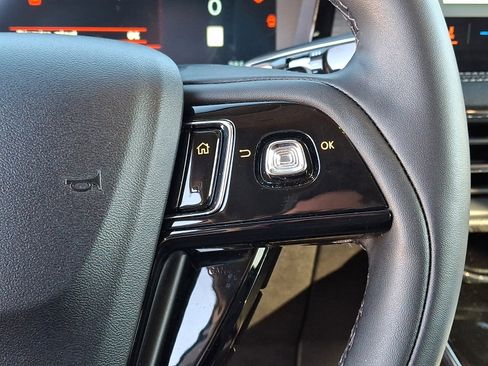 Used 2024 Lincoln Corsair AWD image 22