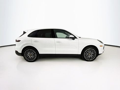 Certified 2023 Porsche Cayenne AWD/4WD image 8