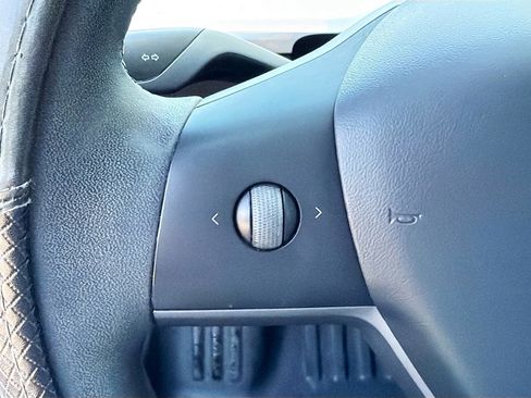 Used 2020 Tesla Model 3 RWD image 13