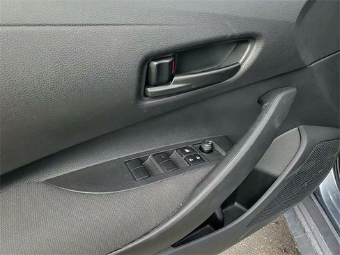 Certified 2025 Toyota Corolla LE image 10