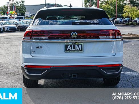 Used 2024 Volkswagen Atlas Cross Sport SE image 11