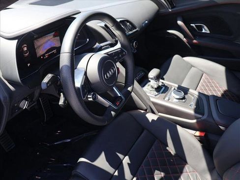 Used 2021 Audi R8 V10 w/ Premium Package RWD image 13