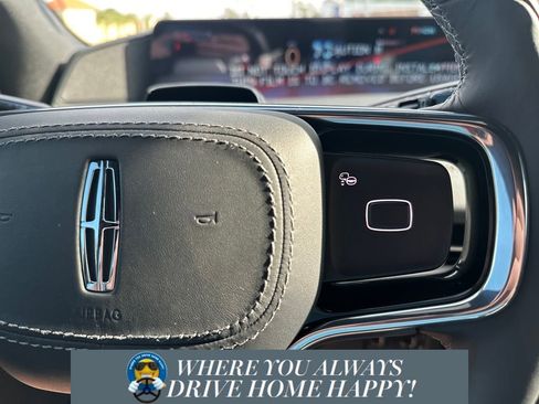 New 2025 Lincoln Navigator L Reserve w/ Jet Appearance Package image 11