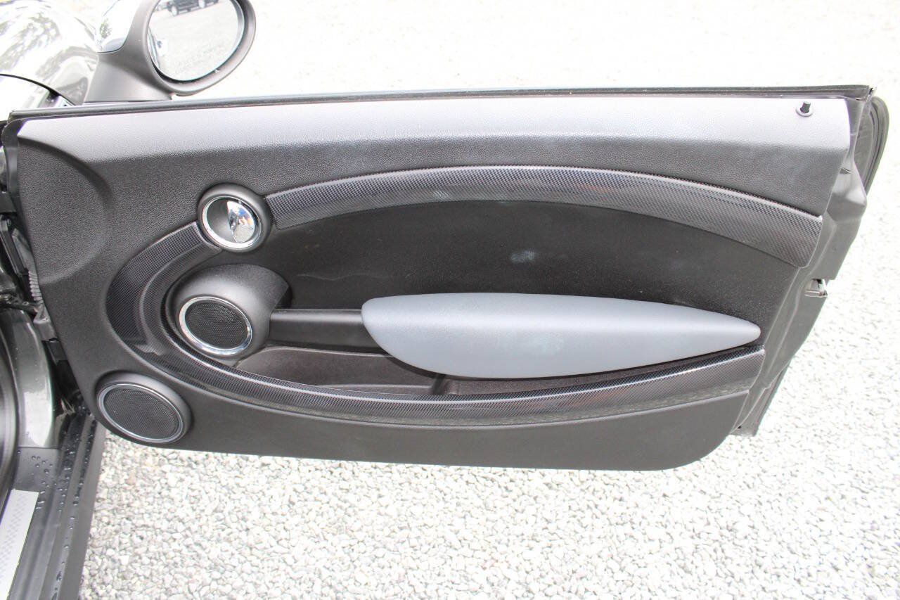 Used 2011 MINI Cooper S FWD image 28