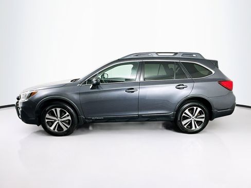 Used 2018 Subaru Outback 3.6R Limited AWD/4WD image 4