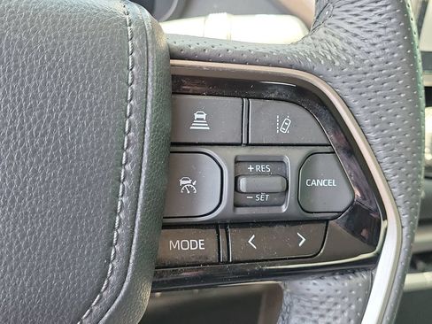 Used 2024 Toyota Tundra Limited AWD/4WD image 10
