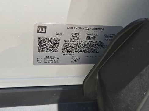 Used 2025 Chevrolet Trax LT w/ LT Convenience Package FWD image 34