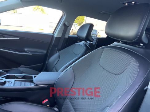 Used 2024 Kia EV6 Light RWD image 26