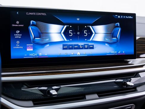 Certified 2025 BMW X5 xDrive50e image 26