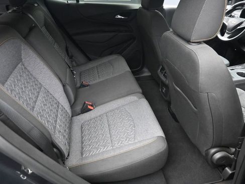 Used 2023 Chevrolet Equinox LT FWD image 8
