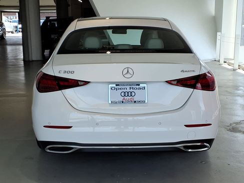 Used 2022 Mercedes-Benz C 300 4MATIC Sedan image 5