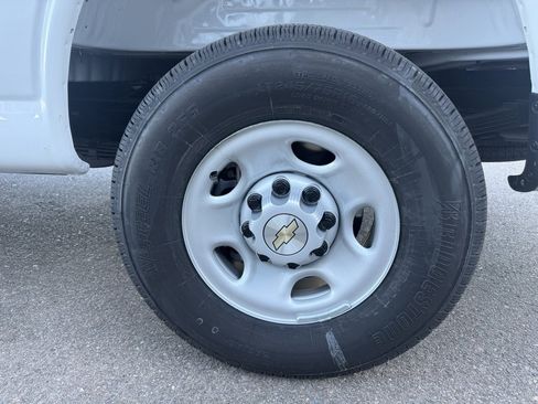 New 2025 Chevrolet Express 3500 Extended w/ Driver Convenience Package image 8