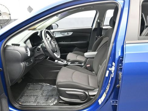 Used 2023 Kia Forte LXS FWD image 11