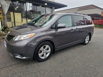Used 2013 Toyota Sienna LE