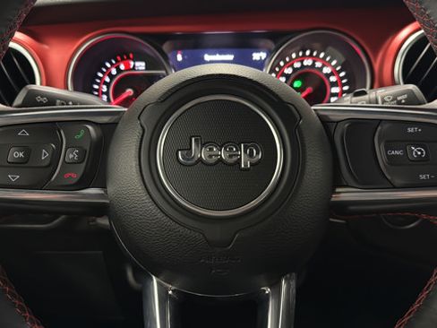 Used 2021 Jeep Wrangler Unlimited Rubicon AWD/4WD image 14