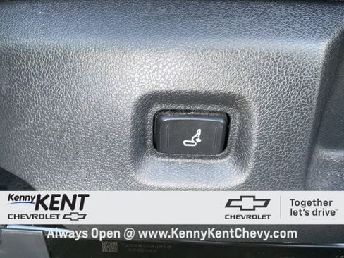 Used 2024 Toyota Tacoma TRD Off-Road image 26